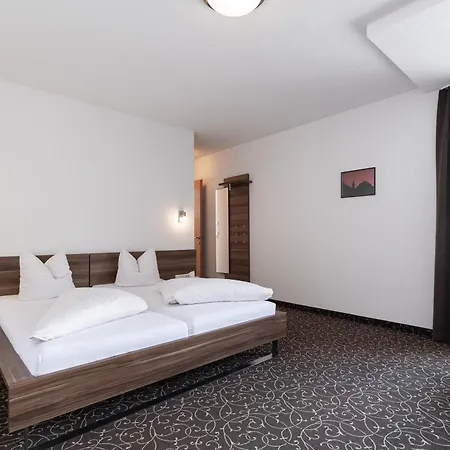 Garni Birkhahn Hotel 3*