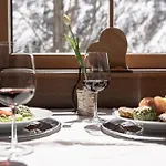 ホテル Garni Birkhahn Galtür