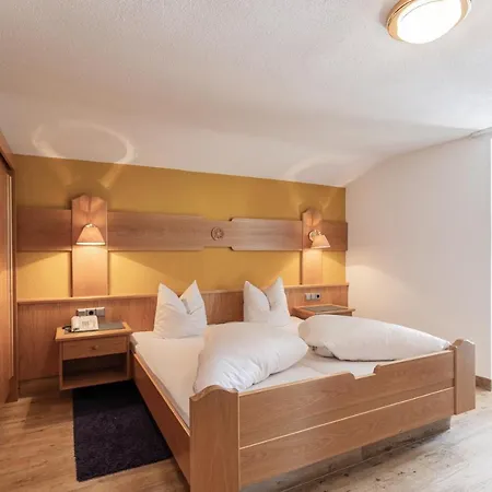 Hotel Garni Birkhahn Galtür