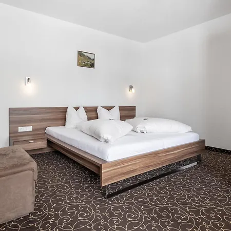 Hotel Garni Birkhahn Galtür