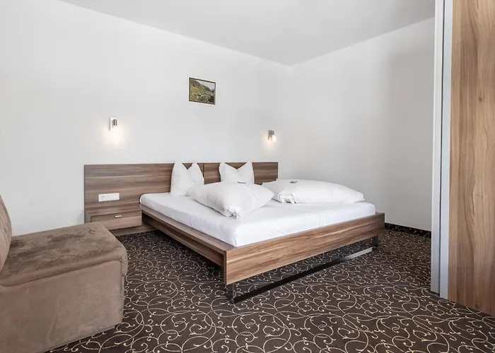 Hotel Garni Birkhahn Galtuer